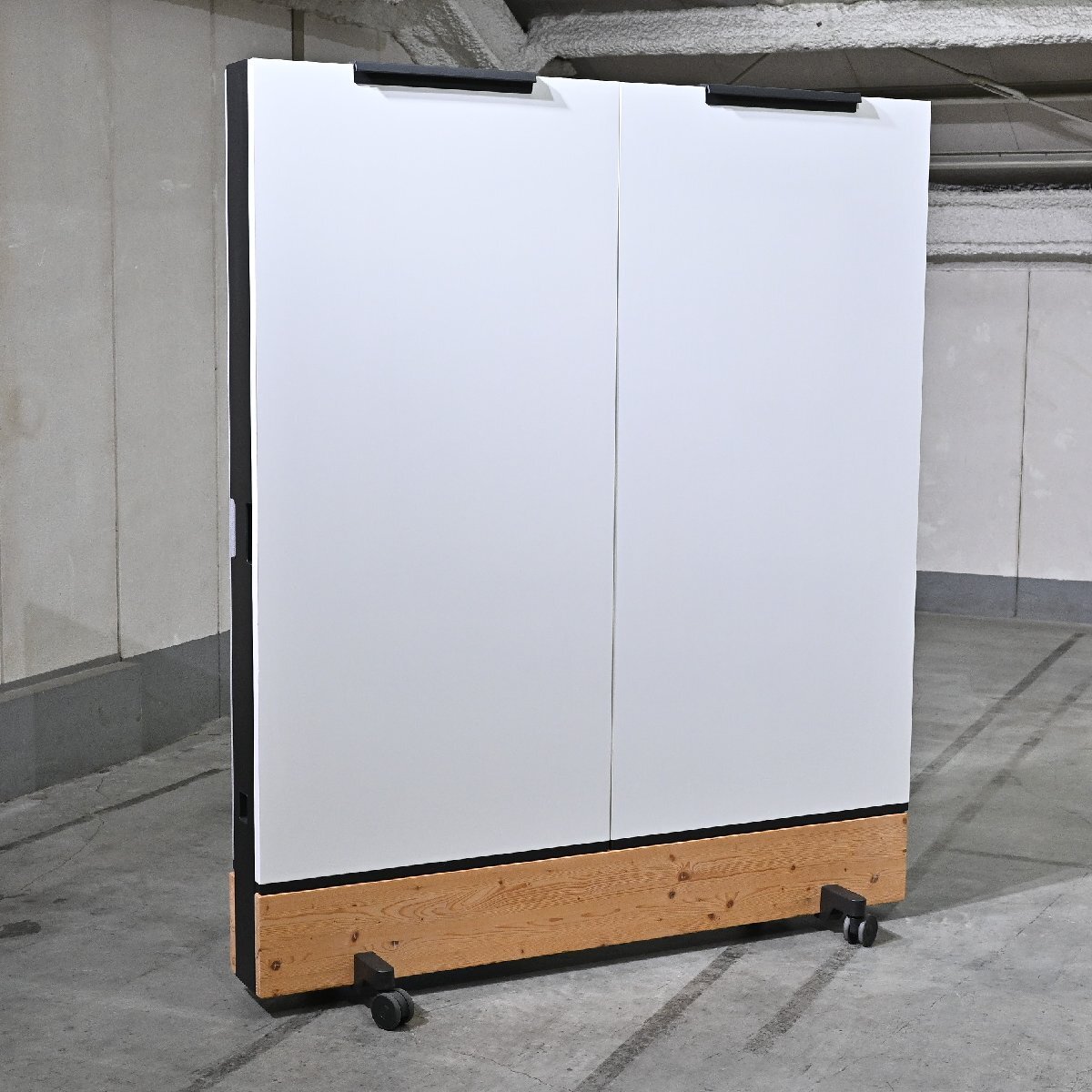 Vitra 100万「Dancing Wall/ダンシングウォール」A ホワイトボード オフィス パーテーション Hurlemann..