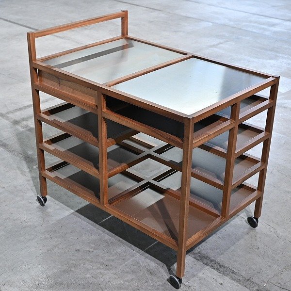 Rakuten - Cassina 72万「Serving Cart」ワゴン ウォールナット無垢材 ボディル・ケアー トロリー サービングカート キャスター カッシーナ【中古家具/中古インテリア/USED家具ユーズド家具/リサイクル】