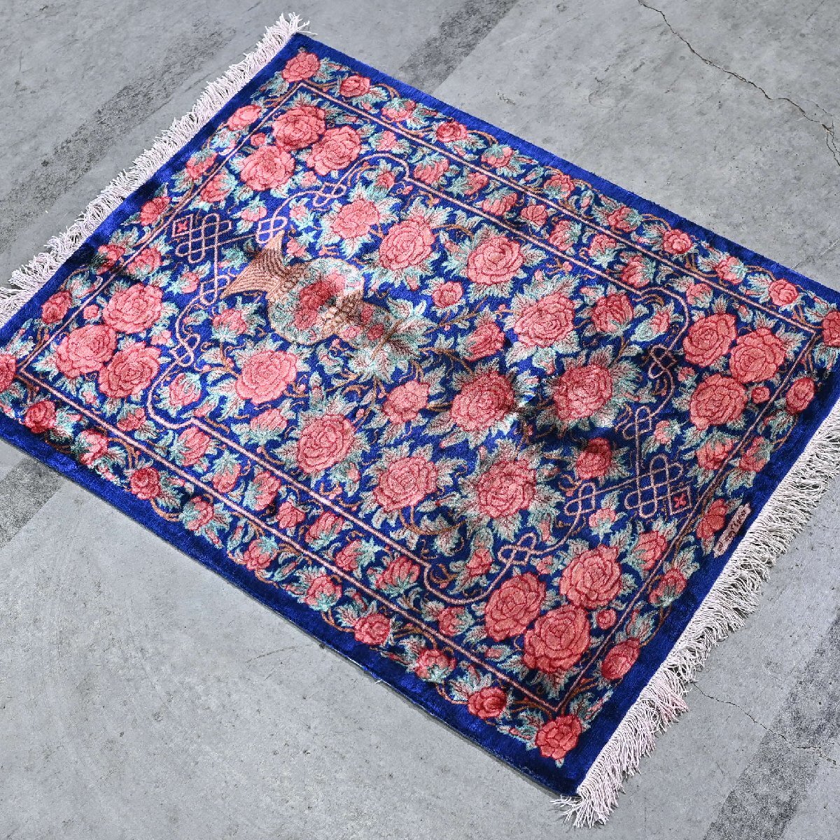 Rakuten - 最高級 イラン製 クム産 ペルシャ絨毯 バラ柄 花 シルク フリンジ 花瓶 玄関 リビング 寝室 植物【中古家具/中古インテリア/USED家具ユーズド家具/リサイクル】