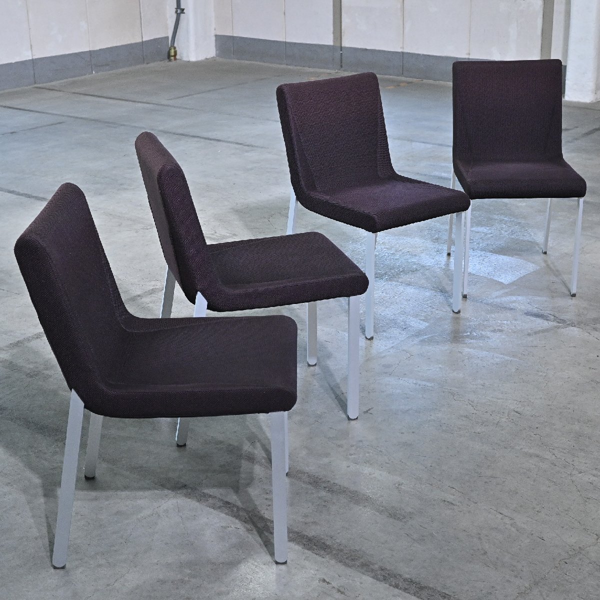 Rakuten - カッシーナ「BOOMERANG/ブーメラン」ダイニングチェア 4脚セット メッシュ Cassina ixc. オフィス リビング グエナエル・ニコラ スチール【中古家具/中古インテリア/USED家具ユーズド家具/リサイクル】