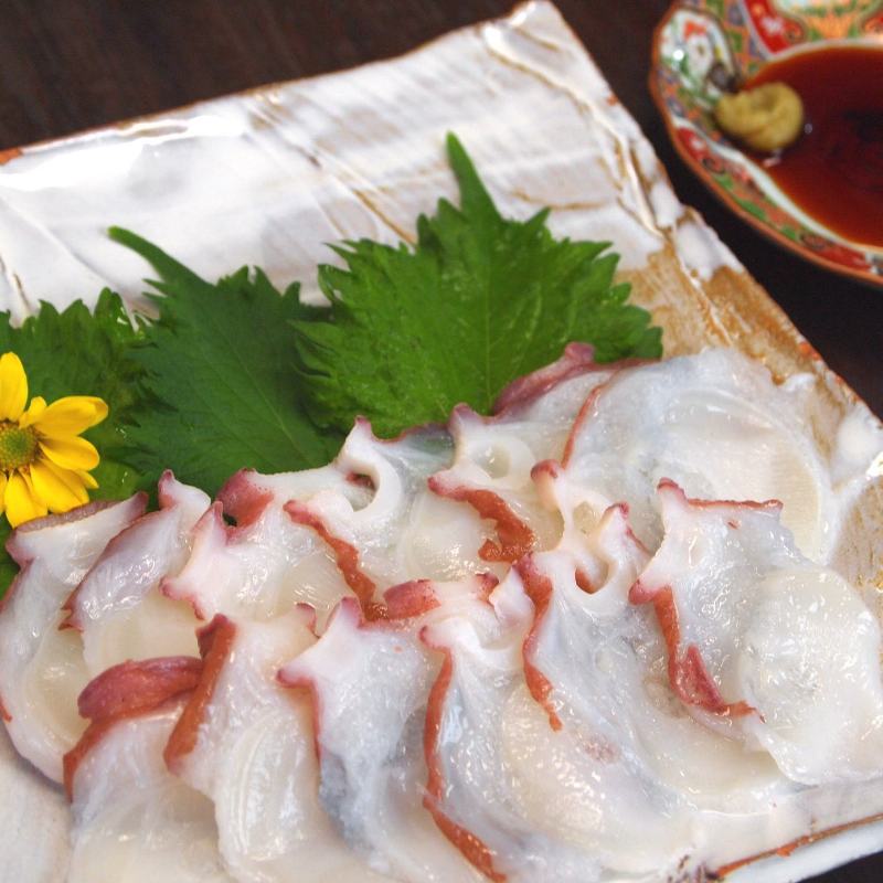 送料無料!北海道知床羅臼産!お刺身&たこしゃぶ用タコ足カット約1kg入り