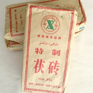 中国高級茶『茯茶(ふーちゃ)(ふー茶)』200g(1枚を200gに切り分けてお届けです)お試しサイズ♪中国茶 茶葉 黒茶 ダイエット茶送料無料漢方茯茶 ダイエット茶中国茶・台湾茶専門店マルメロ