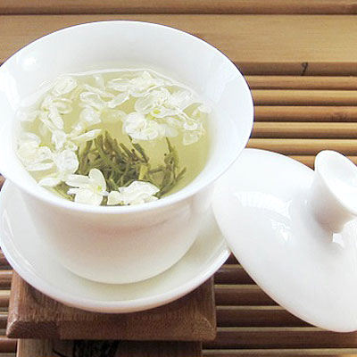 【ジャスミン茶 茉莉龍珠 100g】中国茶 ジャスミンティー 茶葉茉莉花茶 フレーバーティー花茶 ジャスミン中国茶専門店マルメロさんぴん茶　茉莉白龍珠送料無料メール便冷茶　通販