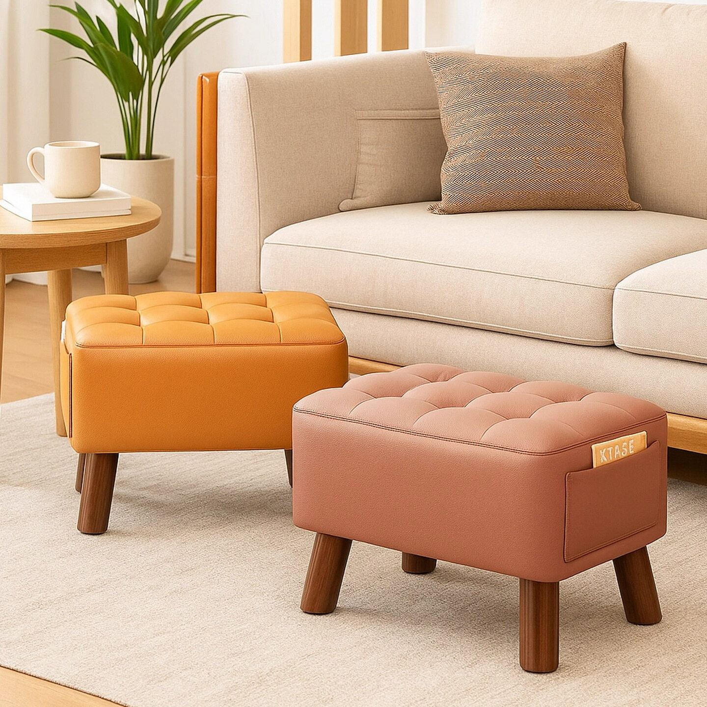 家用の応接間ソファ椅子椅子テーブルに腰掛け背の低いスツール軟包足に座ってスパン小さいベンチの入り..