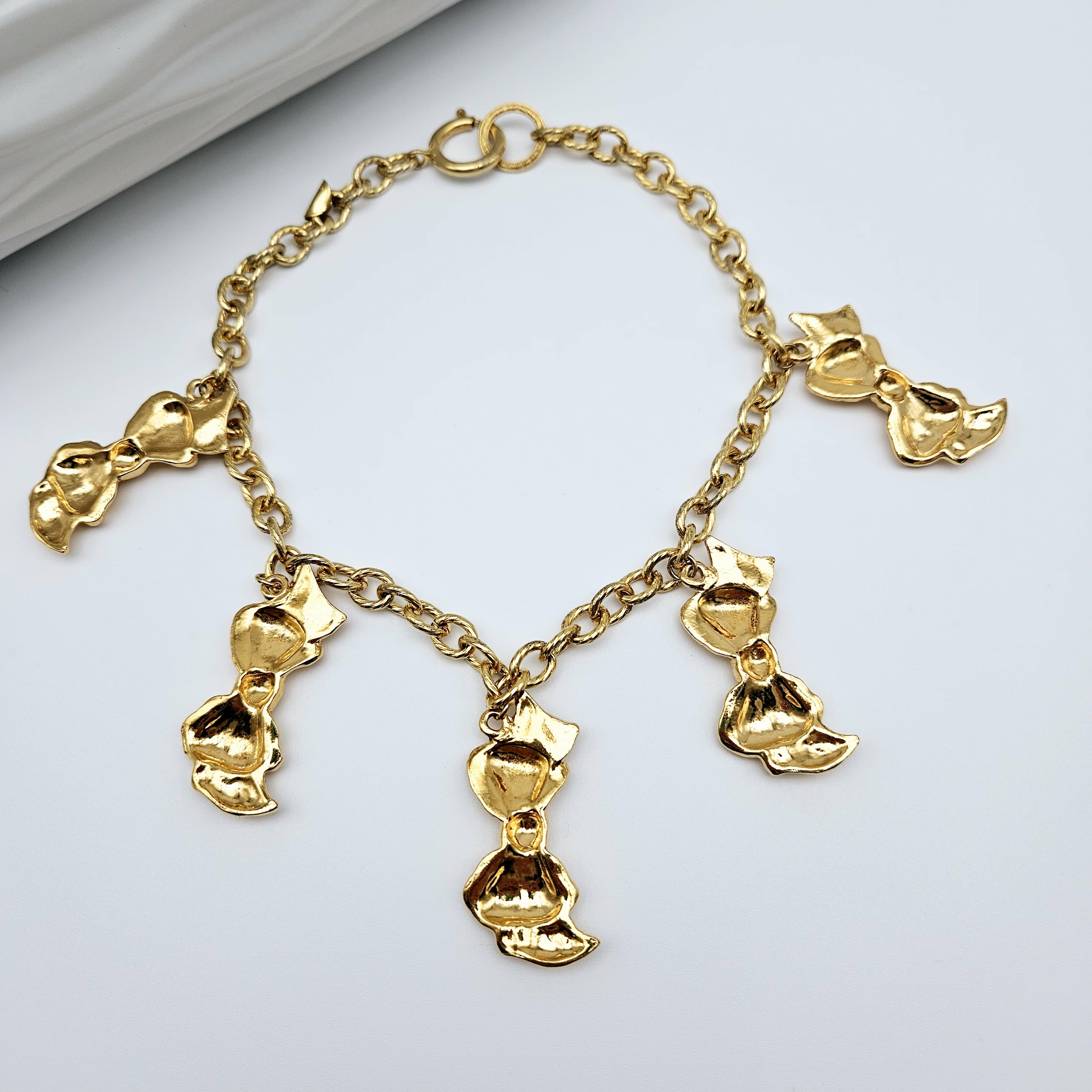 シャネル CHANEL ヴィンテージ クラシック リボン 5連 ネックレス ゴールド系 レディース アクセサリー..