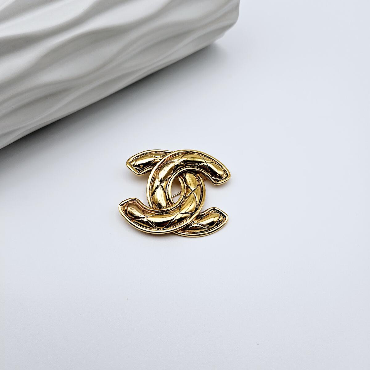 シャネル CHANEL ココマーク マトラッセ ブローチ 1152 GP ゴールド 大号 ヴィンテージ アクセサリー ..