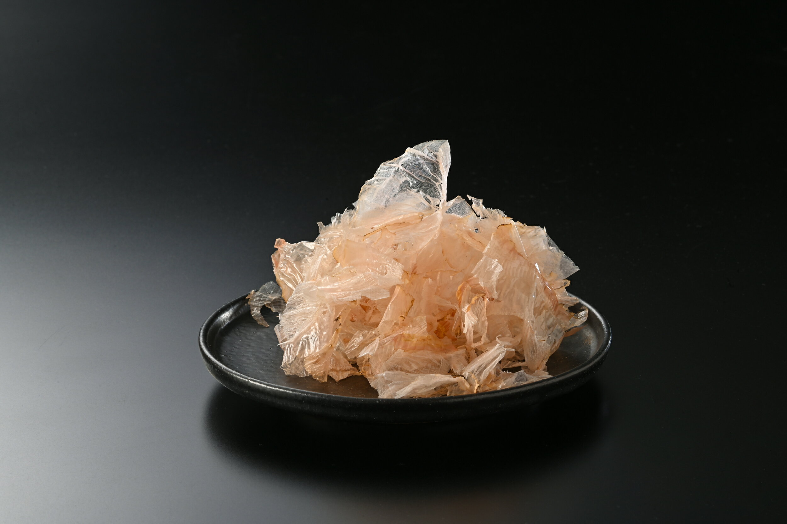 極薄削り ふわふわ 食べる花かつお 25gx3袋 国産 無添加食品 健康 和食 天然 全国水産加工品総合品評会で水産庁長官賞 料亭 贈答品 ご飯のお供 おかかごはん 明治神宮新嘗祭奉納品 送料無料、北海道、沖縄は別途送料が加算