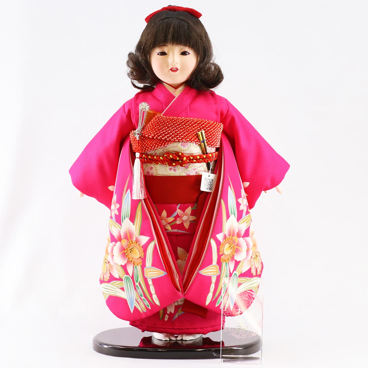 ひな祭りの由来や歴史、雛人形を飾ることの意味や、雛人形のご購入前後によくある質問をまとめました。本格的な段飾りから、コンパクトな収納飾りやケース飾りなど様々なタイプをご用意しております。 松寿作 市松人形 金彩京友禅 カトレア ■松寿作　市松人形 飾った際のサイズ　 高さ47cm 　★ 詳細画像 ※小さい画像をクリックすると拡大表示されます。※スマホの場合は画像を左右にスワイプすると次の画像が表示されます。 商品名商品番号 松寿作 市松人形 金彩京友禅 カトレアICMY-RE12-44 飾った際のサイズ 高さ47cm ギフト対応 大切な方へ贈るお祝いやプレゼントに最適なギフト対応を承ります。 　 ギフト対応注文についてはコチラをクリック！（新しいウィンドウで開きます） ※ご自宅へ配送の場合でも、価格の分かる明細書などはお入れしていない為、明細書や領収証が必要な場合はお申し付け下さい。 雛人形は職人が一つ一つ手作りしているため、商品写真と一部仕様が異なる場合がございます。 お人形は衣装の柄の出方や、木製部分は木地の色の濃淡や木目の出方が画像と異なります。 また、使用しているモニターやOSなどの環境によって、色や風合いが違って見える場合がございます。 予めご了承ください。