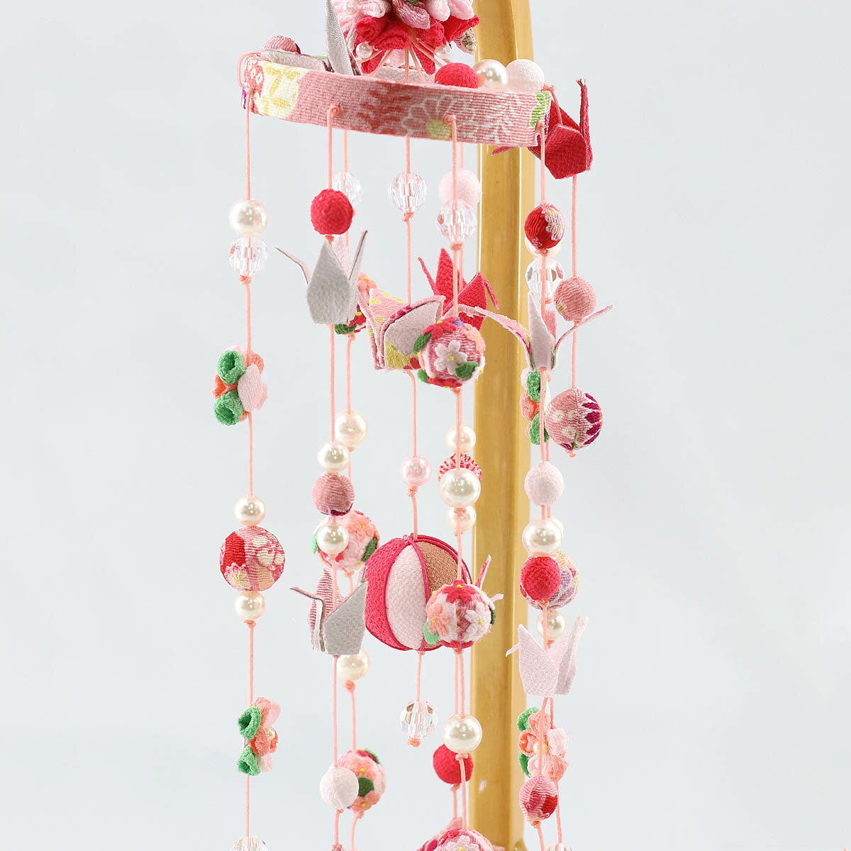 吉徳大光 つるし飾り 折り鶴つるし ピンク スタンド付 TRS-Y-351-055送料無料おしゃれ で かわいい さげもん つるし雛 吊るし飾り で  桃の節句 雛祭り ひな祭り 雛人形 のお祝いに | 人形の丸富