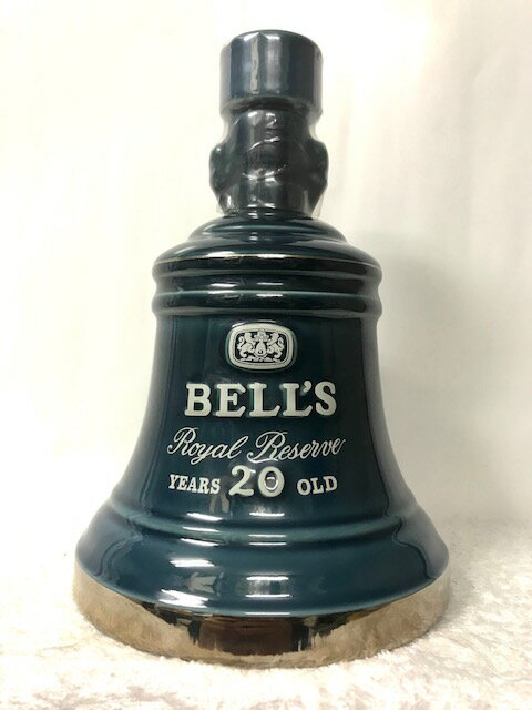 (希少品・古酒・超レア20年物) BELL'S Royal Reserve YEARS 20 OLD ベル ローヤル リザーブ 20年 デキャンター(青陶器) 43度 750ml 箱無