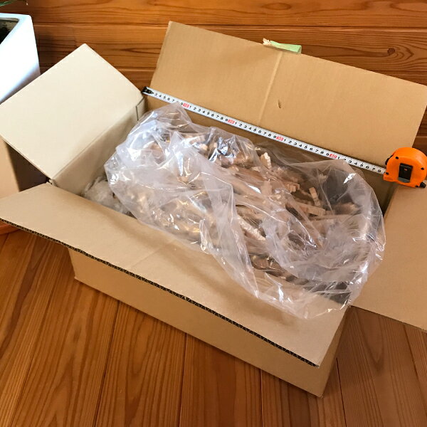 九州産・杉とヒノキの端材 約8-9kg着火剤・焚付・薪・焚き木50×30×25cmの箱入・37リットルキャンプ・焚き火・アウトドアー針葉樹通販格安セール情報 楽天 通販