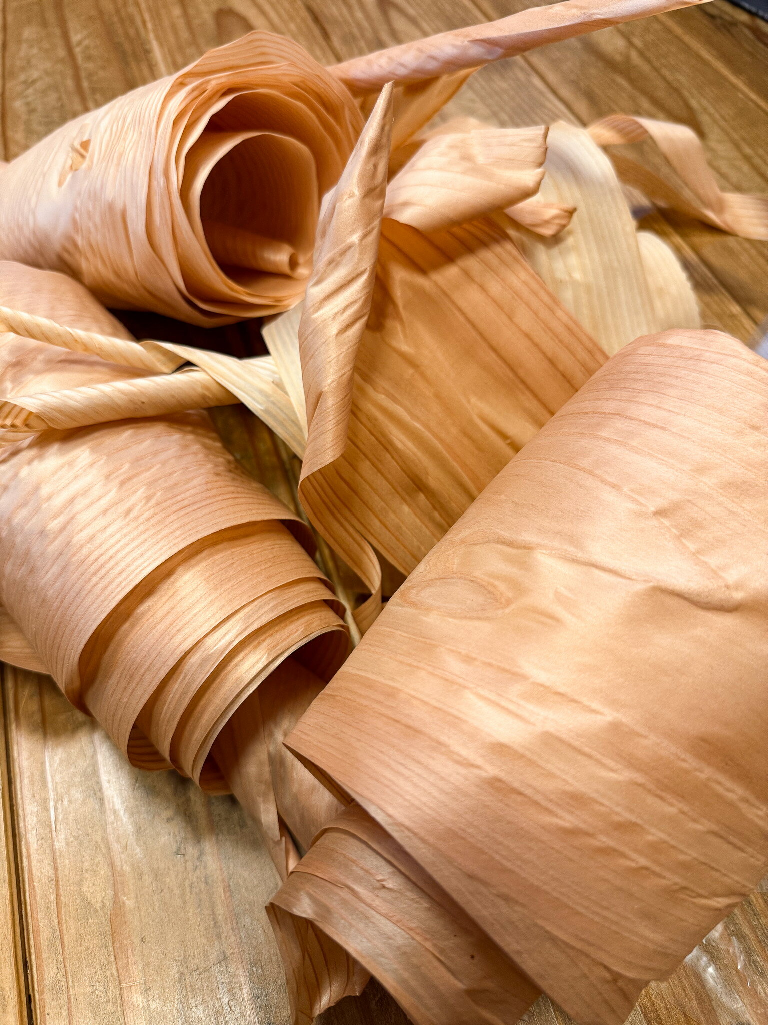 九州産・杉のカンナくず詰め放題ボックス51×29×26cmの箱にぎっしり詰め放題かんなくずアート・DIY・園..