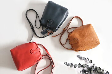 【革のお手入れをして発送】本革 牛革 ダレスポシェット ポシェット Atelier nuu アトリエヌウ nu20-113 artphere 豊岡鞄 豊岡 軽量