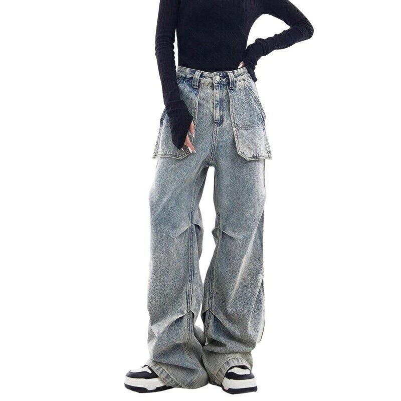 　　　 ◆◇◆売れている秘密◆◇◆ 【ブーツカット】美脚シルエットで脚長効果もありブーツカットパンツ！程よく伸縮性も兼ね備えているので穿き心地もバツグン。年間通して履ける程よい生地感が良いデニムパンツ。 【生地】年間通して履ける程よい生地感が良いデニムパンツ、肌触りが柔らかく着心地も抜群の高品質綿混紡生地を使用して快適な穿き心地が楽しめます。 【ゆったり】シンプルの無地加工なデザインなので、スタイル全体にまとまりがでてオシャレに仕上がります。とにかくルーズなゆったりと太いデニムが欲しい方には堪らない、ヒップホップの定番人気バギーデニム！ 【用途】ワイドでゆったりサイズのデニム。定番のワイドなジーンズでどんなコーデにも使えるアイテム。ストリートなカジュアルからジャケットとのコーデで崩しフォーマルまでデニムパンツ。夏のTシャツから冬のコートまでオールシーズンで使えるボトムス 【簡単なコーデ】シンプルなフォルムは幅広い服と相性が良いためコーディネイトもしやすく。作業服はもちろん、ファッションとしても愛用されています。インナーには定番でTシャツやカットソー、チェックシャツやタンクトップなどを合わせればハード系アメカジに仕上がります。 　　　◆◇◆注意事項◆◇◆ご覧のモニターの環境、撮影環境により実物と色味が異なって見える場合がございます。湿った状態で他のものと擦り合わせると色が移る恐れがあります。濃色品の洗濯時は、白色、淡色と分けて洗ってください。説明 ▼特色について▼ ◎ 抜群の伸縮性がある素材を使用した大人のロングパンツ。驚きの伸縮性をもつ素材を使用する事で最高の穿き心地を実現しました。 ◎ アジアンファッションというと、シンプルな造りだからこそ、トップスやボトムスには何でも馴染む事が出来、また飽きる事もありません。 ◎ 履き心地＆動きやすさも抜群！季節を問わずに穿けるので、1枚持っているととっても便利なおしゃれアイテムです。 ▼適用シーンについて▼ ◎実用性も強くなります。細身のシルエットながらもラクにオシャレを楽しむことが出来ます。 ◎動きやすさ抜群の素材！動きやすさ抜群のデニム！ポリウレタンを配合し、収縮性に優れたデニムになっているんです！ ◎ジーンズらしい質感を備えた丈夫なデニム生地、ほど良い色落ち感やヒゲの加工なども取り入れた、オシャレなジーンズです♪ ▼注意事項について▼ ◎手による測るので、採寸結果は商品によっては0.1-0.3 cm左右の誤差が生じる場合がございます。 ◎ご注意：グレーグリーン色はグレーより緑の方に近づきます。商品写真はできる限り実物の色に近づけるよう徹底しておりますが、お使いのモニター設定、お部屋の照明等により実際の商品と色味が異なる場合がございます。 ◎ご使用のモニターやご覧の環境により、色の見方が実際の商品と多少異なることがございます。あらかじめご了承くださいませ。 ◎ご購入する前に、商品の説明に詳細サイズ表をご参考ください。サイズをご確認の上、ご注文くださいませ。 ▼ご安心ください▼ ◎弊店はお客様のご要望とご期待を応えられるように全力を尽くしたいと存じます。もし、商品に対して何かご質問がございましたら、ぜひお聞かせください。 ◎商品の品質には万全を期しておりますが、万が一、お手元に届いた商品に何かご不満な点がございましたら、こちらはお客様のご納得いただける解決策をご提供いたしますので、ぜひお気軽にご連絡ください。