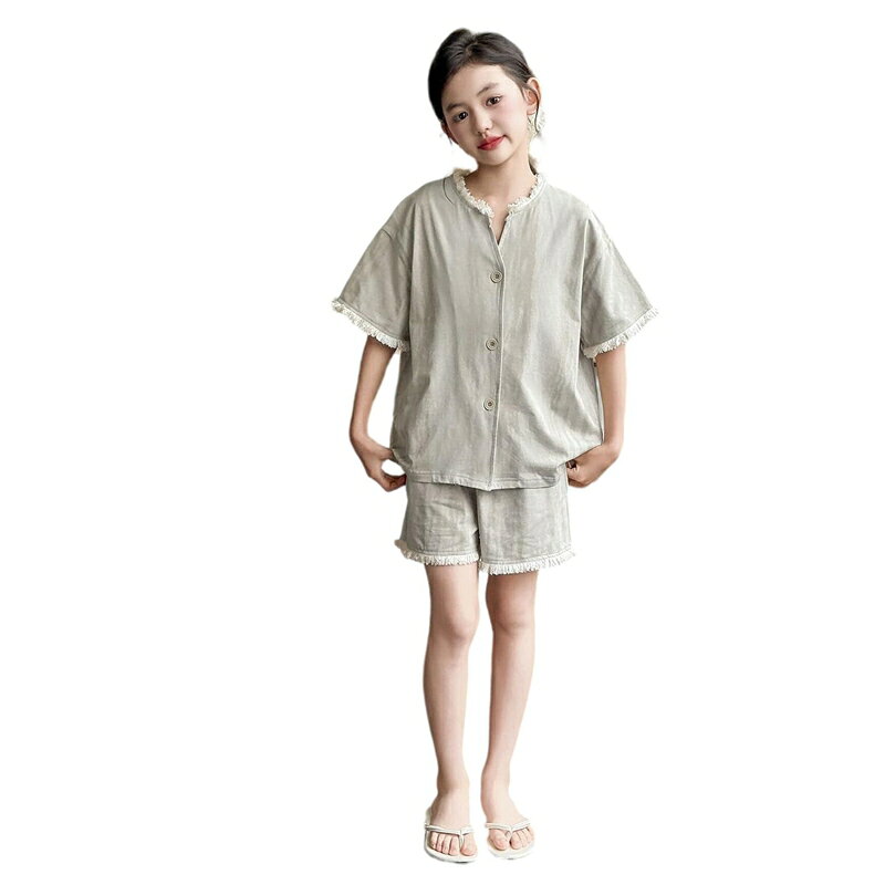 キッズ パジャマ ゆったり ルームウェア 上下セット 子供 部屋着 夏用 薄手 前開き ボタン仕様 フリンジトリム 襟元デザイン ウエストゴム 快適 締め付けない デザイン性 おしゃれ お出かけ 普段