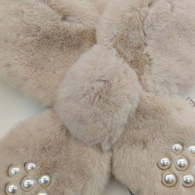 ぽかぽかティペット レディース用 フェイクファースヌード マフラー ネックウォーマー 冬 差し込み パール飾り 厚い あったか モコモコ 柔らか 首巻き スカーフ 贈り物 アウトドア 大人っぽい