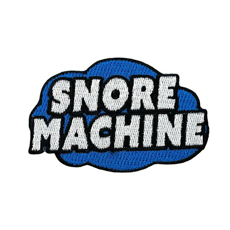 KILONINER TOP ＞ 商品一覧 ＞ パッチ 商品名【KILONINER 】Snore Machine Large Patch 商品説明 Snore Machine Large Patch 裏面は面ファスナーなので、アイロンや穴あけの必要も無く、簡単にハーネスやリードに貼り付けてカスタマイズが楽しめます。 ※洗濯の際はパッチを取り外してください。 サイズ 5cm × 7.6cm よくあるご質問 Q. いつ発送されますか？ A. 即日発送(土日祝除く) ＞ 最短翌日お届け Q. 日時指定はできますか？ A. 可能です。決済画面にてご希望の日時をお選びください。 ご注文時の注意事項 ■生産時期や製造ロットにより、色味・質感・仕様・デザイン等に若干の個体差が生じる場合がございますが、品質には問題ございません。あらかじめご了承ください。 ■製品仕様やパッケージは改良のため予告なく変更される場合があります。 ■北海道・沖縄・東北地域は中2日程お届け迄にお時間を要します。その為日時ご指定いただきました場合もご希望に添えない場合がございます。また、配送業者様の運行状況や天候によりお届け日が前後する可能性がございます。予めご了承くださいませ。 ■当サイトでは複数店舗で在庫を共有しているため、タイミングにより在庫数にずれが生じる場合がございます。 ご注文時にサイトにて在庫があった場合でも僅差により商品が欠品となる場合もございます。 その場合は、ご注文確認後に当店より欠品の旨ご連絡させていただきます。大変ご迷惑をお掛けいたしますが、あらかじめご了承いただけますようお願いいたします。 ■環境に配慮し、当店では簡易包装にてお届けいたします。 ■洗濯方法については、洗濯表示タグをご確認ください。 ■返品・交換・修理について [必読] ご注文に関する注意事項 ＞KILONINER TOP ＞ 商品一覧 ＞ パッチ