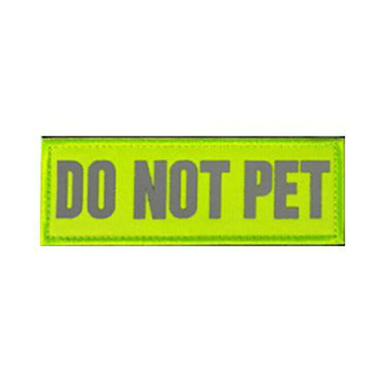 KILONINER TOP ＞ 商品一覧 ＞ パッチ 商品名【KILONINER 】Reflective High Visibility DO NOT PET Patch / Green 商品説明 Reflective High Visibility DO NOT PET Patch / Green 裏面は面ファスナーなので、アイロンや穴あけの必要も無く、簡単にハーネスやリードに貼り付けてカスタマイズが楽しめます。 ※洗濯の際はパッチを取り外してください。 サイズ 3.8cm × 11.1cm よくあるご質問 Q. いつ発送されますか？ A. 即日発送(土日祝除く) ＞ 最短翌日お届け Q. 日時指定はできますか？ A. 可能です。決済画面にてご希望の日時をお選びください。 ご注文時の注意事項 ■生産時期や製造ロットにより、色味・質感・仕様・デザイン等に若干の個体差が生じる場合がございますが、品質には問題ございません。あらかじめご了承ください。 ■製品仕様やパッケージは改良のため予告なく変更される場合があります。 ■北海道・沖縄・東北地域は中2日程お届け迄にお時間を要します。その為日時ご指定いただきました場合もご希望に添えない場合がございます。また、配送業者様の運行状況や天候によりお届け日が前後する可能性がございます。予めご了承くださいませ。 ■当サイトでは複数店舗で在庫を共有しているため、タイミングにより在庫数にずれが生じる場合がございます。 ご注文時にサイトにて在庫があった場合でも僅差により商品が欠品となる場合もございます。 その場合は、ご注文確認後に当店より欠品の旨ご連絡させていただきます。大変ご迷惑をお掛けいたしますが、あらかじめご了承いただけますようお願いいたします。 ■環境に配慮し、当店では簡易包装にてお届けいたします。 ■洗濯方法については、洗濯表示タグをご確認ください。 ■返品・交換・修理について [必読] ご注文に関する注意事項 ＞KILONINER TOP ＞ 商品一覧 ＞ パッチ
