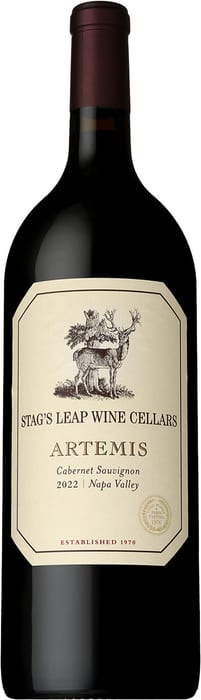 商品説明1976年パリスの審判と呼ばれるフランス対カリフォルニアのテイスティングで見事1位に輝いたのがSLWCの1st Vin。樹齢たった3年のワインが起こした「歴史的瞬間」として、ワイン界を震撼させました。自然の力を応用した病虫害対策においてカリフォルニアで第一人者と言われているカーク グレイスが栽培責任者として区画毎に畑の管理を行っています。醸造所はグラヴィティシステムを採用。ギリシャ狩猟の女神に由来してアルテミスと名づけられました。ブラックチェリー、バニラやココアの香りに、クローブやセージなどのスパイスのニュアンス。いきいきとした果実味、優れた構成力とバランスの取れた酸。商品情報色・タイプ：赤/ミディアム〜フルボディ品種：カベルネ・ソーヴィニヨン産地：ナパ ヴァレーこちらの商品はお取り寄せ商品になります。・発送まで2日〜5日お時間が掛かります。・発送予定日は予告なく変更される場合がございます。・ヴィンテージが変更になる場合がございます。・輸入元様の在庫が欠品する場合がございます。注意事項・商品リニューアル等により、パッケージデザイン、内容量、成分等が変更され、表示画像と異なる場合がございます。・大量注文等で一時在庫切れが発生する場合がございます。・他のサイトでも販売中で、在庫がない場合もあります。品切れの際は注文をキャンセルすることがありますので、ご了承ください。赤ワイン,カベルネ ソーヴィニヨン,ナパ,ヴァレー,アメリカ,スタッグス,ワイン,ギフト,プレゼント,お取り寄せ,