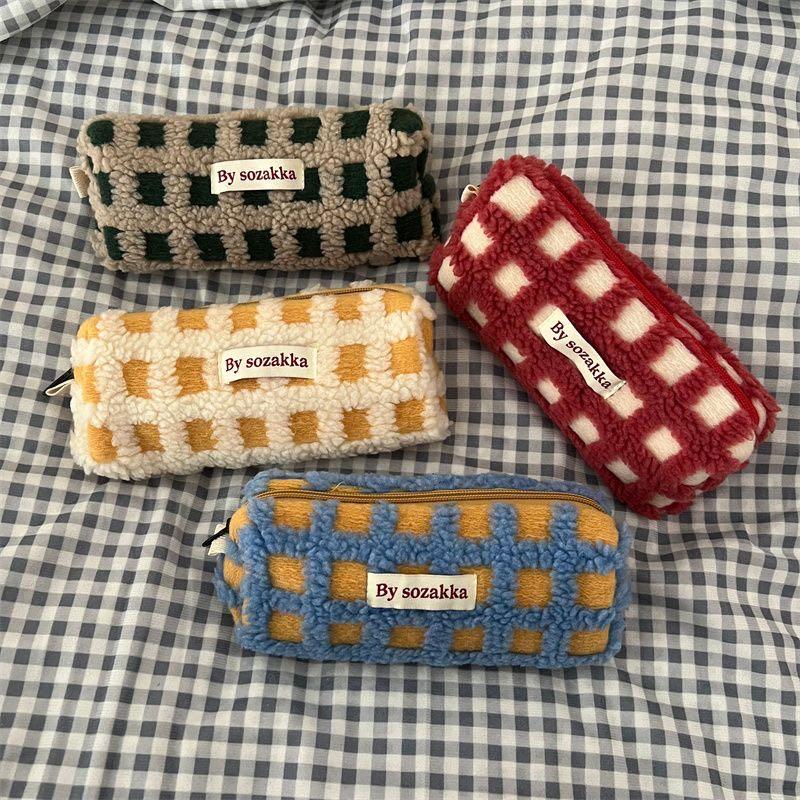 Rakuten - ペンケース かわいい 高校生 大学生 小学生 もこもこ 韓国風 ペンポーチ 筆記用具 筆箱 筆入れ ホットドッグ おもろい おしゃれ インス映え シンプル 中学生 韓国 入園グッズ 刺繡