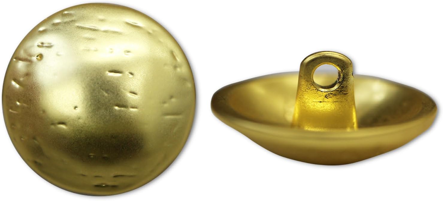 ●【サイズ】約17.5mm 1粒あたり約3g 【数量】6個●【材質】金属 【カラー】ライトゴールド●【特徴】表面に擦れたような加工を施した円形メタルボタンです。縫い糸が目立ちにくい足つきのボタンです。●【用途】お手持ちの衣類のワンポイントとして。ハンドメイド作品の材料としてもおすすめです。■きらきらぷんぷん丸のメタルボタン（ヴィンテージ風）とは？ 表面に擦れたような加工を施した円形メタルボタンです。 縫い糸が目立ちにくい足つきのボタンです。 お手持ちの衣類・小物のワンポイントや、ハンドメイド作品にもおすすめです。 ■こんな場面で便利 個性的なスーツボタン・ジャケットボタンとして。 カーディガン・コートなどの衣類に、レトロ感をプラスするアクセントとして。 ハンドメイド作品の材料としてもおすすめです。 ※当社販売製品の違法な類似品や模倣品に対しては、商標法・不正競争防止法など、その他法令に抵触する場合、弊社顧問弁護士と相談の上、民事・刑事の両面から厳正に対処致します。