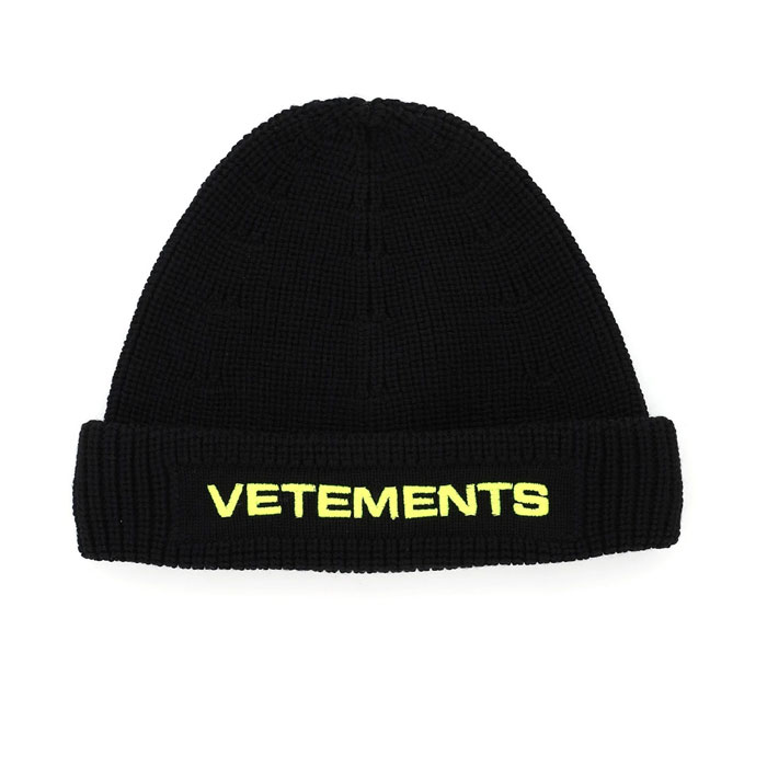 VETEMENTS ヴェトモン ニットキャップ ビーニー ブラック 102ua52kn300x