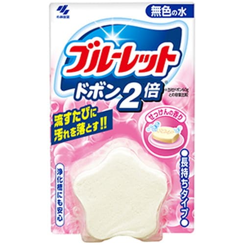 広告文責・販売事業者名:株式会社ビューティーサイエンスTEL 050-5536-7827商品名 小林製薬 ブルーレット ドボン 2倍無色 せっけん 120g 内容量 120g 商品詳細 流すたびに汚れを落とします。 さわやかなせっけんの香り。 サイズ 100mm×162mm×35mm 成分 香料、色素、界面活性剤(陰イオン、非イオン) 使用方法 ・薬剤を台紙からはずし、そのままタンクに入れて約3分間水を流さないでください。(薬剤を包んでいるフィルムは、はがさないでください。フィルムは水に溶けてなくなります。) ・その際、排水口をふさぐことのないようタンクの中心部を避け、水道管とは反対側の隅の方へ入れ、必ず落下場所を確認してください。 ※万一、薬剤が給水口の下や排水口付近に落ちた場合は、棒などで水道管と反対の隅へ移動させてください。 ★使用できないタンク ※次のタンク及び節水型タンクには使用できません。 ×タンクの底が狭くてドボンが入る場所がないタンク ×内ブタがあるタンク ※水の色がなくなったら、お取り替えのサイン。 新しい「ブルーレットドボン2倍」をお求めください。 注意事項 ・定着しない間に水を流すと排水口につまる恐れがある。 ・水流が強い場合には、薬剤が移動し、まれにつまる場合がある。その際は右図の方法で水流を調節する。(約90秒で満水になるよう調節する。) ・万一、薬剤がつまって水が流れ続ける場合は、水道管の止水栓を止め、ゴム手袋等をして、つまった薬剤を取り出す。 ・新しい薬剤を入れる前にタンクの中に薬剤が残っていないことを確認する。 ・濡れた手で取り扱わない。 ・同時に2個以上使用しない。 ・用途以外には使用しない。 ・小児、認知症の方などの誤食に注意する。 ・小児、認知症の方などの手の届くところに置かない。 ・火気や直射日光を避け、40度以上になるところに置かない。 ・使用の際、薬剤を衣服につけないよう注意する。万一衣服についた場合は、酸素系の漂白剤で洗う。 ・水道水に含まれる塩素や水温により、または連続して水を流すと、まれにブルーの水が変色したり無色になる場合がある。 ・おしり洗浄機能つきトイレにも使用できるが、トイレタンクの水をおしり洗浄に使うタイプには使用しない。 ・簡易水洗トイレ(汲み取り式)には使用しない。 備考 ※パッケージデザイン等は予告なく変更されることがあります。 ※メーカー都合により商品のリニューアル・変更及び原産国の変更がある場合があります。 区分 日用品 製造国・原産国 中国 発売元・販売元 小林製薬 JANコード 4987072087886