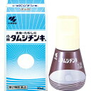 商品名 タムシチンキ 30ml 第2類医薬品 4987072010037 商品詳細 内容量：30ml※みずむし、たむし治療薬。真菌に対して優れた抗菌力を持つ成分をはじめ、各種成分を効果的に配合。 商品説明 「小林タムシチンキ 30ml」は、硝酸ミコナゾールを主成分としたみずむし、たむし治療薬です。硝酸ミコナゾールは、みずむし・たむし(いんきんたむし、ぜにたむし)の原因となる白せん菌などの真菌に効果を発揮します。さらに、角質を軟化させるサリチル酸、二次感染の予防にイソプロピルメチルフェノールを配合しています。 使用上の注意 使用上の注意してはいけないこと(守らないと現在の症状が悪化したり、副作用が起こりやすくなる)次の部位には使用しないこと。(1)目や目の周囲、粘膜(例えば、口腔、鼻腔、膣等)、陰のう、外陰部等(2) 湿疹(3) 湿潤、ただれ、亀裂や外傷ののひどい患部相談すること1、次の人は使用前に医師または薬剤師に相談すること。(1) 医師の治療を受けている人(2) 乳幼児(3) 本人または家族がアレルギー体質の人(4) 薬によりアレルギー症状を起こしたことがある人(5) 患部が顔面または　広範囲の人(6) 患部が化膿している人(7) 「湿疹」か「みずむし、いんきんたむし、ぜにたむし」かがはっきりしない人陰のうにかゆみ、ただれ等の症状がある場合は、湿疹等他の原因による場合が多い)2、次の場合は、直ちに使用を中止し、この文書を持って医師または薬剤師に相談すること。(1) 使用後、次の症状があらわれた場合関係部位皮ふ症状発疹・発赤、かゆみ、かぶれ、はれ、刺激感、落屑、ただれ、乾燥・つっぱり感、水疱(2) 2週間位使用しても症状がよくならない場合 効能・効果 みずむし，いんきんたむし，ぜにたむし 用法・用量 1日数回患部に適量を塗布してください。用法・用量に関連する注意 (1) 患部やその周囲が汚れたまま使用しないこと。(2) 目に入らないように注意すること。万一、目に入った場合には、すぐに水またはぬるま湯で洗い、直ちに眼科医の診療を受けること。(3) 小児に使用させる場合には、保護者の指導監督のもとに使用させること。(4) 外用にのみ使用すること。 成分・成分量 100ml中硝酸ミコナゾール-1gサリチル酸-4gイソプロピルメチルフェノール-0.3gマレイン酸クロルフェニラミン-0.2gリドカイン-2gdl-カンフル-1.5g添加物として、エタノールを含有する。 保管及び取扱い上の注意 (1) 直射日光の当たらない湿気の少ない涼しいところにキャップをしめて密栓して保管すること。(2) 小児の手の届かないところに保管すること。(3) 他の容器に入れ替えないこと。(誤用の原因になったり品質が変わる。)(4) 使用期限が過ぎた製品は使用しないこと。なお、使用期限内であっても開封後は品質保持の点からなるべく早く使用すること。● 本剤は合成樹脂などを軟化したり、塗料を溶かすことがあるため、家具や床などにつかないようにすること。 問い合わせ先 小林製薬株式会社541-0045 大阪市中央区道修町4-3-6お客様相談室 TEL06(6203)3625受付時間 9：00-17：00(土・日・祝日を除く)製造販売元小林製薬株式会社567-0057 大阪府茨木市豊川1-30-3 JANコード 4987072010037 発売元 小林製薬 第2類医薬品 &gt; タムシチンキ 30ml 第2類医薬品 4987072010037広告文責・販売事業者名：株式会社ビューティーサイエンスTEL 050-5536-7827※一部成分記載省略あり ※海外居住者対象商品リスク区分第2類医薬品使用期限出荷時100日以上医薬品販売に関する記載事項