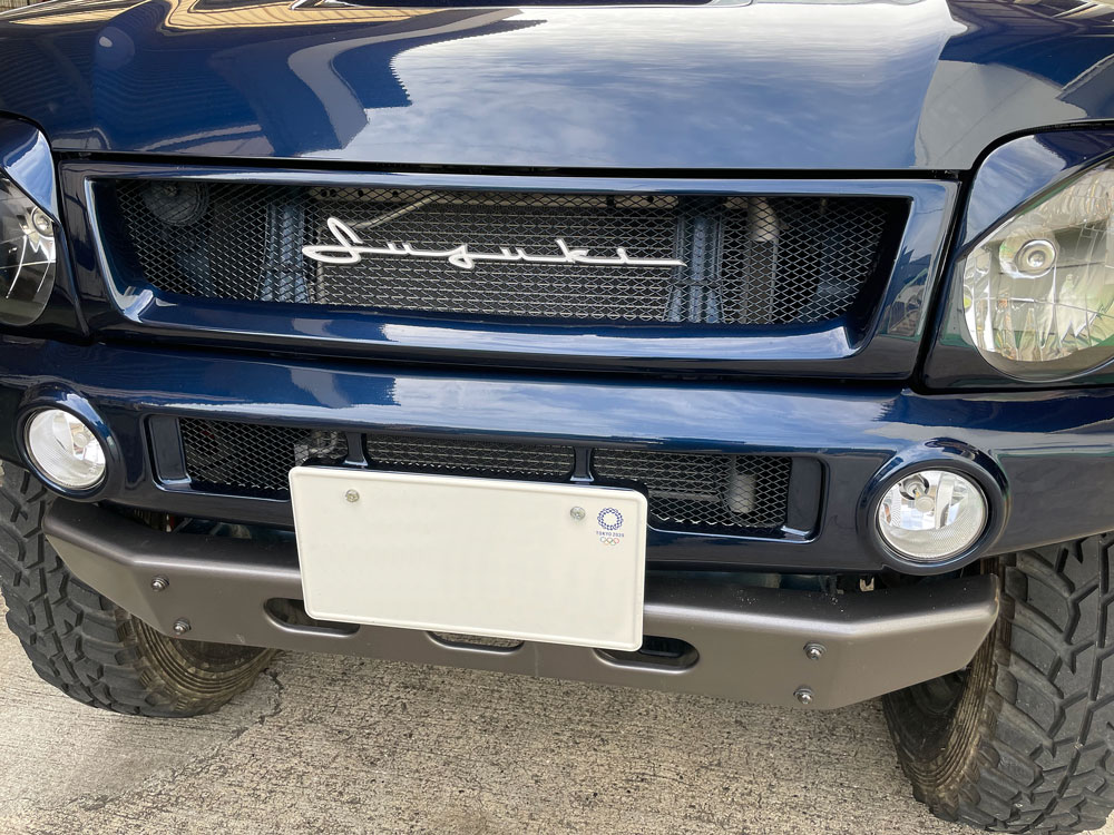 SUZUKI筆記体ロゴエンブレム