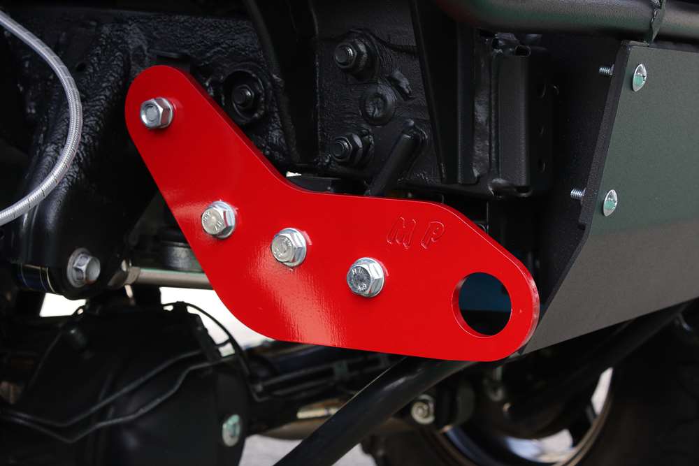 ジムニーJB64W ジムニーシエラ JB74W ジムニーノマドJC74Wスライドロック式牽引フック右（未塗装品）