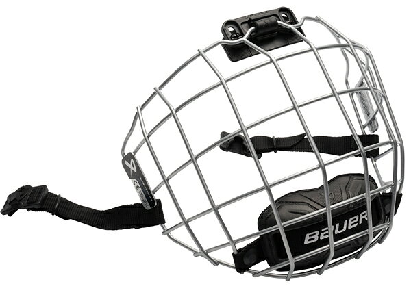 商品名 2026-2027モデル　BAUER/バウアー CONTOUR YTH　アイスホッケーフェイスガード 商品説明 2026BAUERの新ケージCONTOUR！ 若いプレーヤー向けに設計されたこのフェイスマスクは、成長に合わせてヘルメットが適切にフィットするように、複数の調整ポイントを備えています。 Carbon Steel Cage 耐衝撃性炭素鋼線は、衝撃から強力に保護します。 Optimized Geometry 曲線的なデザインが、洗練された流線型のシルエットを生み出します。 Adjustable スライド式のヘルメットバックル、調節可能なJクリップ、フェイスマスク調整ブラケットにより、まるでオーダーメイドのようなフィット感を実現します。 Floating Chin Cup このデザインはあごに快適にフィットし、ヘルメットを所定の位置に保持するのに役立ちます。 Certified Design CSA、HECC、CE認証取得済み ※ご注文に関する重要なお知らせ※ 　ご注文頂きます商品は、全ての在庫を保証するものではございません。 　弊社は他WEBサイト、また実店舗において店頭販売を行っております。 　ご注文可能な状態でも、店頭・メーカーにて実際には完売となっている場合がございます。 　商品をご用意出来ない場合、ご注文をキャンセルさせて頂く場合もございます。予めご了承ください。