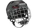 商品名 2002-2023 　CCM/シーシーエム TACKS 70 COMBO アイスホッケーヘルメットフェイスガードつき 商品説明 シーシーエムタックスシリーズお買い得モデル70！ CCM Tacks 70ヘルメットは、手頃な価格で即時の快適さと信頼できる保護を探している新しいホッケー選手やカジュアルスケーターにおすすめです！ デュアル密度ライナー ｜ 保護は、快適さを犠牲にすることなく信頼できます。 2層のフォームは、衝撃から保護しながら、安全なロックのためにほぼすべてのヘッド形状を形成し、フィットします。 工具不要のフリップクリップ調整システム ｜ 側面の使いやすい調整ラッチにより、ヘルメットの長さを前から後ろに素早く調整できます。 サイズ目安/頭囲　S : 52.5-70cm　M : 56-70cm　L : 58.5-62cm 　※サイズ目安表は目安となります。 個人差もございます事をご了承ください。 ※ご注文に関する重要なお知らせ※ 　ご注文頂きます商品は、全ての在庫を保証するものではございません。 　弊社は他WEBサイト、また実店舗において店頭販売を行っております。 　ご注文可能な状態でも、店頭・メーカーにて実際には完売となっている場合がございます。 　商品をご用意出来ない場合、ご注文をキャンセルさせて頂く場合もございます。予めご了承ください。