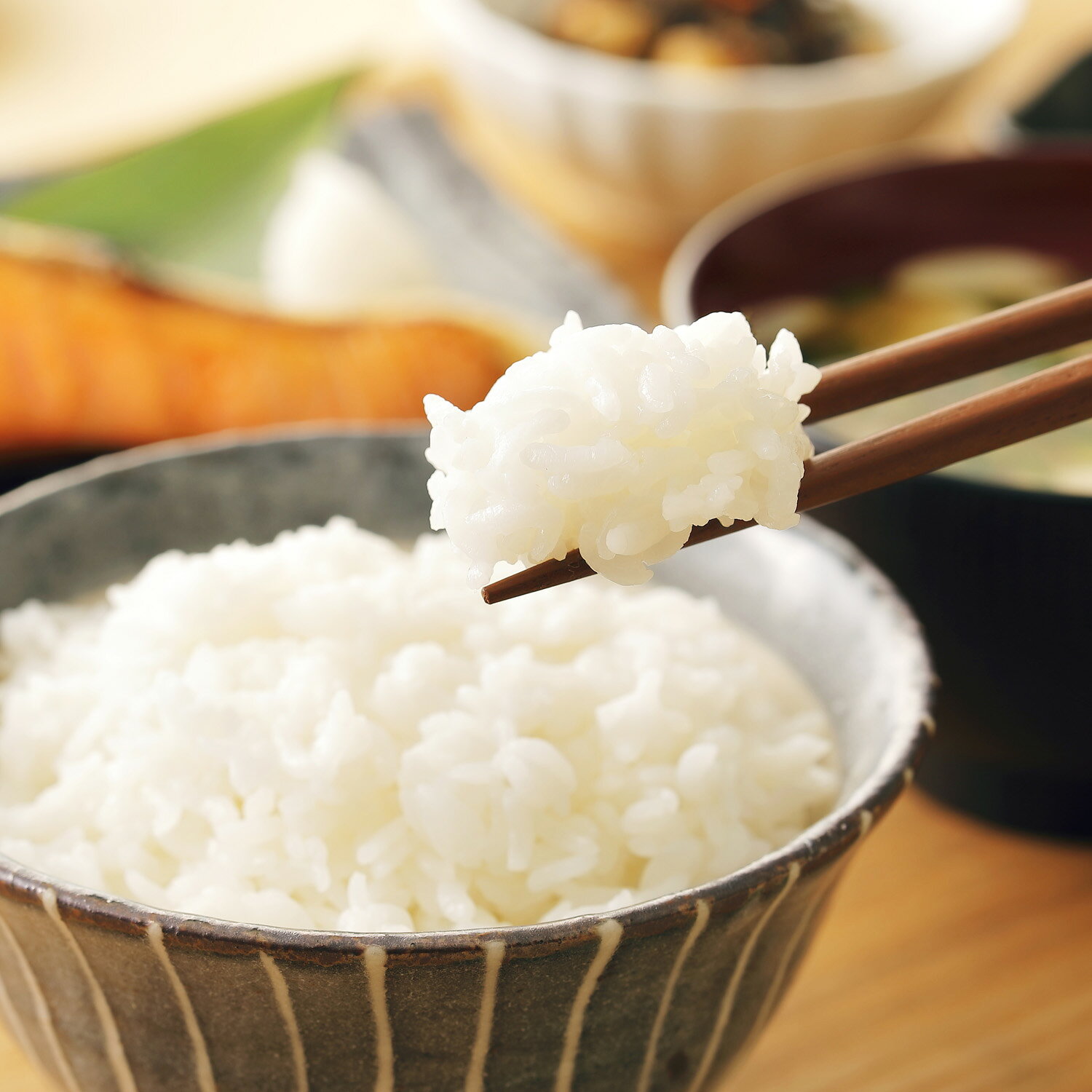 令和7年産 広島県産 コシヒカリ 10kg （5kg×2袋）白米 送料無料 単一原料米 【北海...