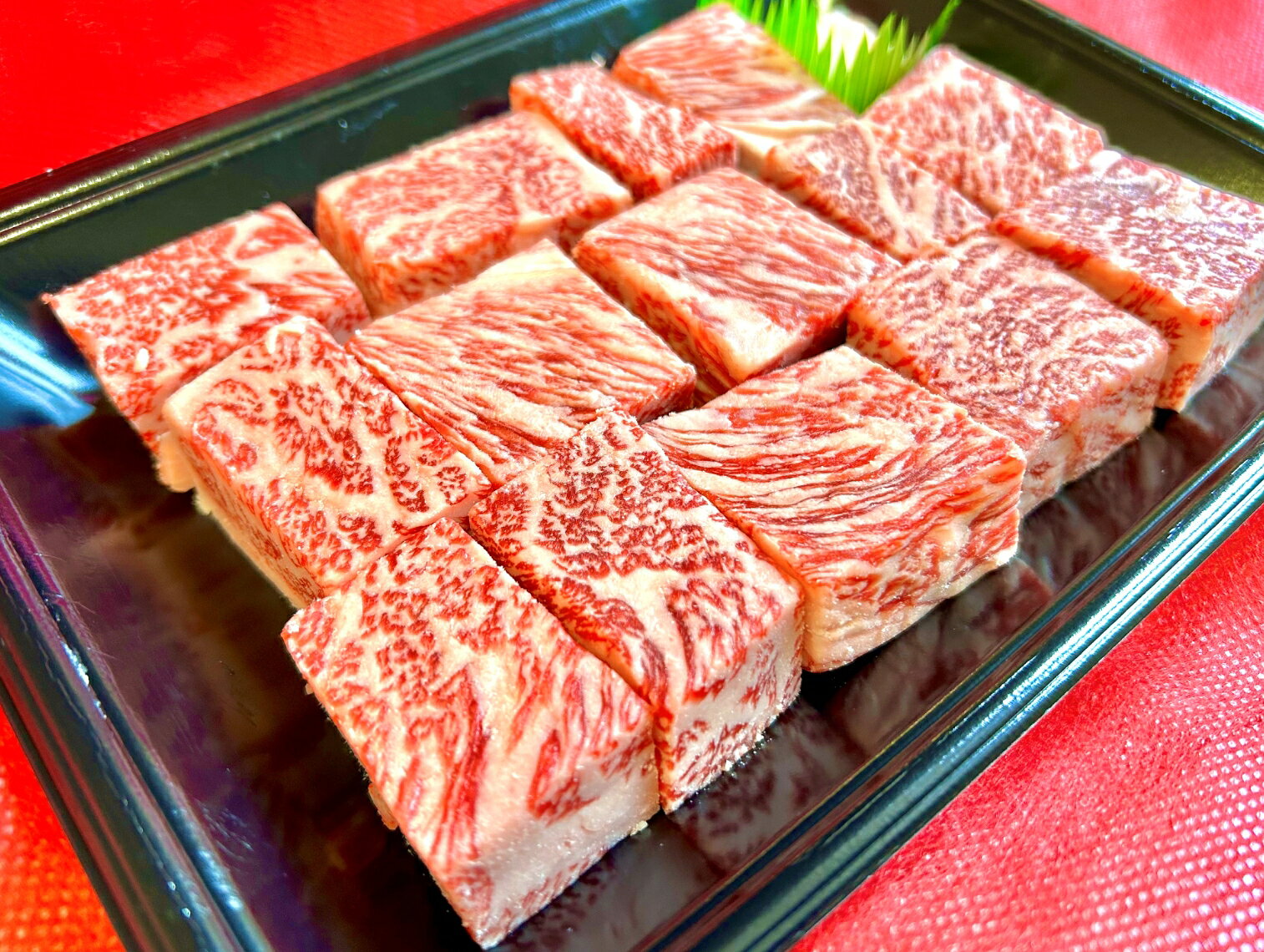 産地直送 近江牛 サイコロステーキ 450g A5等級 未経産雌限定 敬老の日 ギフト サイコロ ステーキ 黒毛和牛 一口ステーキ 高級 美味しい 和牛ステーキ ロースステーキ ひとくちステーキ 国産牛 サーロイン リブロース 牛肉 冷凍 誕生日プレゼント お祝い 内祝い プロトン冷凍 masukeya-10000015 肉の將助屋 サンプル画像2