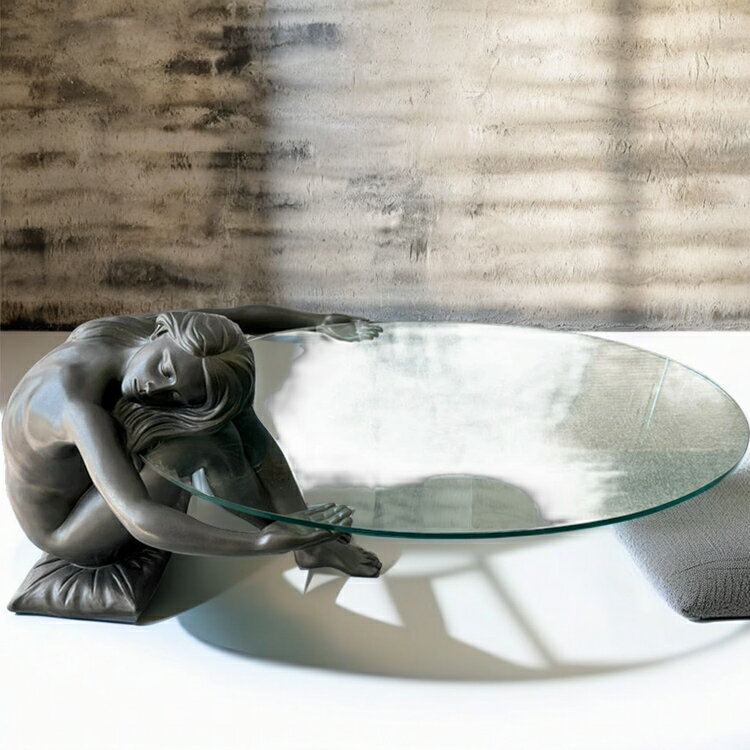 イタリア製 ヴィーナスのテーブル ブロンズ仕上げ 高さ約60cm ガラス天板 リビング オーバル ローテーブル 大理石 彫刻 女性像 mod1314c インテリア ブロンズ調 高級感 クリスタル おしゃれ 家具 made in itary Kosmolux コスモラックス 大理石彫塑