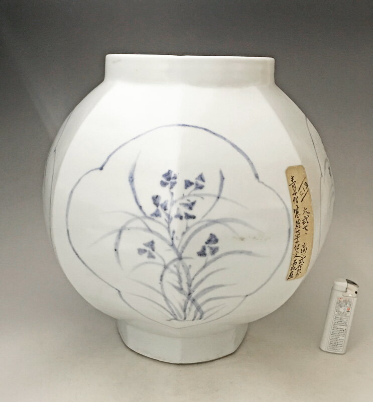 李朝 青花窓絵草花文面取壺 全高約29cm 韓国...の商品画像