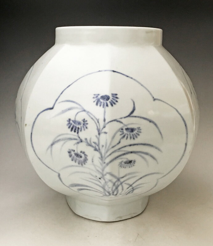 李朝 青花窓絵草花文面取壺 全高約29cm 韓...の紹介画像2