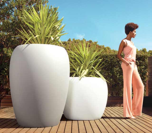 ブロー 60 スペイン製デザイナーズプランター 高さ60cm BLOW 送料無料 VN-55018A ボンドム VONDOM Designers MADE IN SPAIN 樹脂製 軽量 大型の鉢 観葉植物 プラスチック フラワーポット 鉢カ…