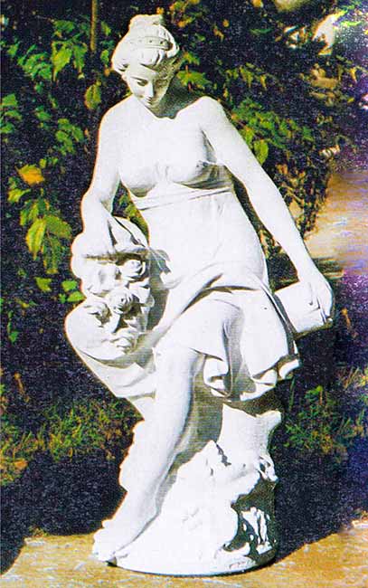 イタリア製ビーナス像（ガーデン オーナメント） 薔薇摘みの乙女　PapiniAgostino　Art.209 石像 女性像