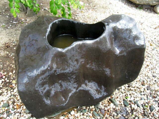 手水鉢 つくばい 溜まり石 水鉢 庭