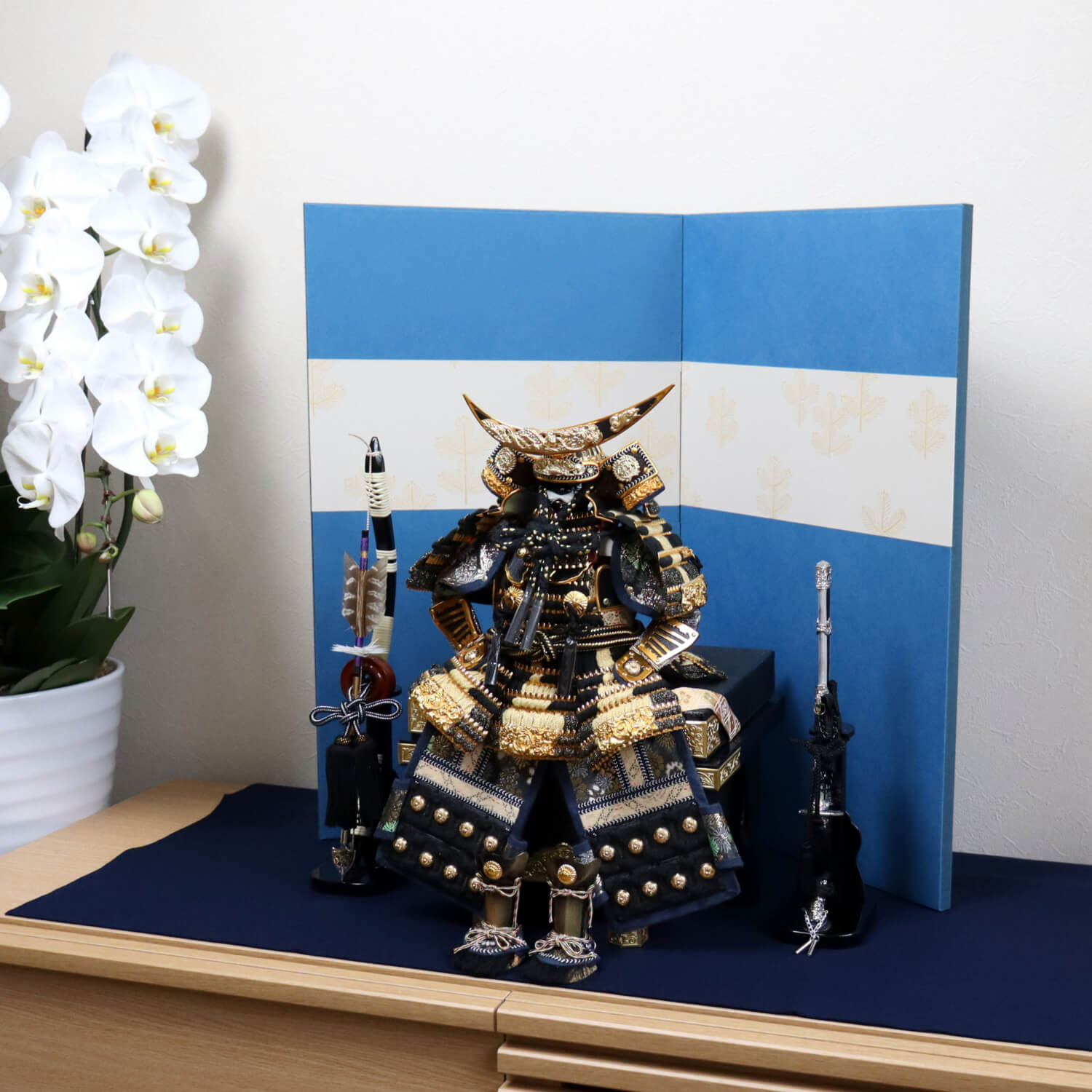 【BF8日間限定★独自P10倍★11/20-27】五月人形 コンパクト おしゃれ インテリア 兜飾り 5月人形 端午の節句 5号 伊達政宗 雲竜前立 沢瀉大鎧 ...