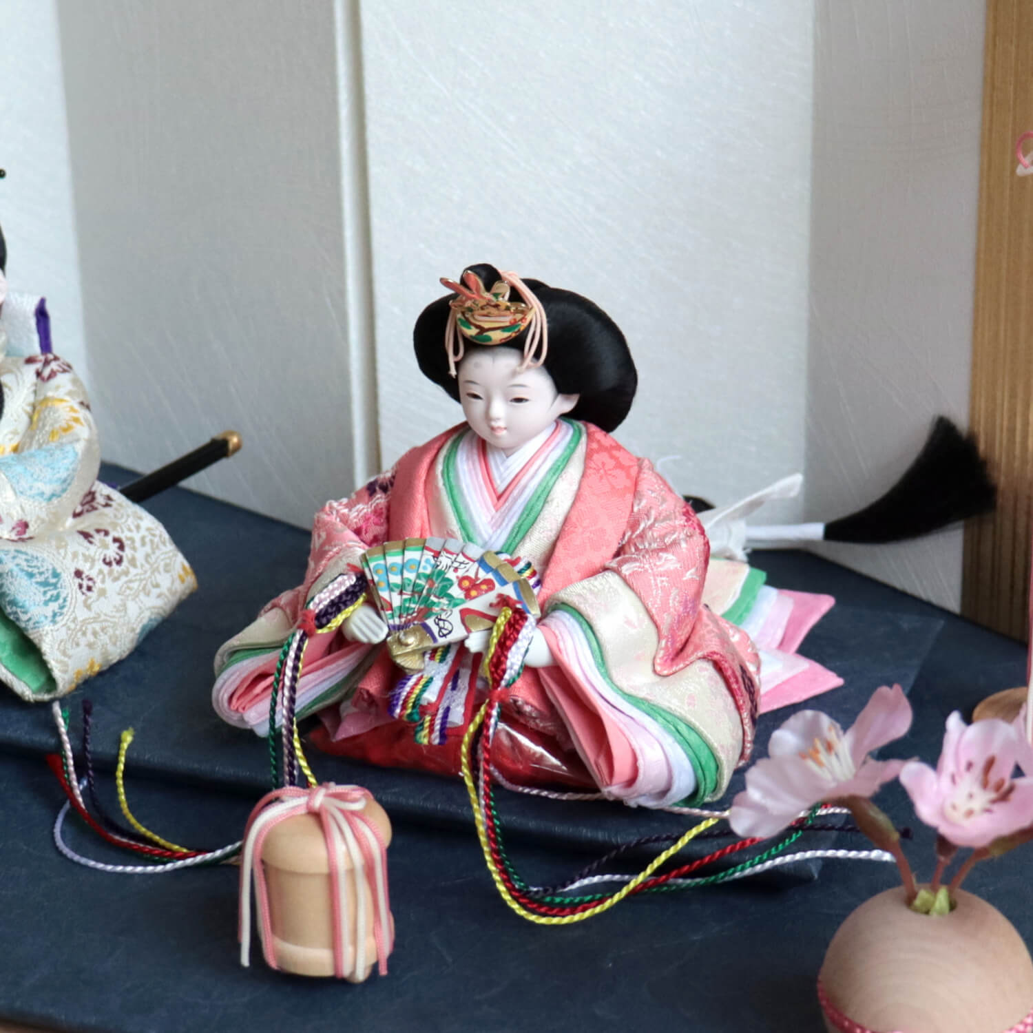 雛人形 コンパクト モダン おしゃれ インテリア ひな人形 おひなさま 伝統的工芸品 華峰 柳三寸 正絹西陣織 鳳凰丸 かわいい お雛様 雛 親王飾り 増村人形店 MMN0705