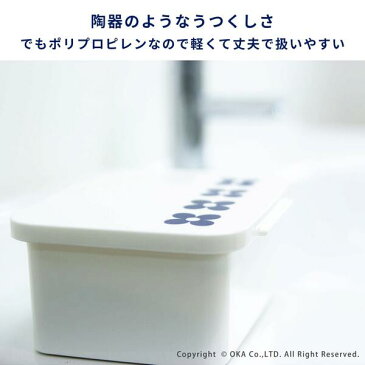 フルール お掃除クロスケース(北欧風 トイレ シート つめかえ 詰め替え ケース トイレ用品)