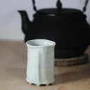 ■磁器くし目入り湯のみ■和食器 陶芸 陶芸作家 湯のみ コップ フリーカップ ゴブレット 美味しい料理パスタ カレーパスタ カレー お祝い おしゃれ かわいい モダン 素敵 お正月 人気 プレゼント 陶器 手作り 贈り物 ギフト 箱入 包装 内祝 御礼 誕生日
