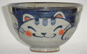 波佐見焼 手描き猫(青)【茶碗】【ご飯茶碗】【ごはん茶碗】【お茶碗】【和食器】【招き猫】プレゼント ギフト 贈リ物 祝 お祝い 記念品