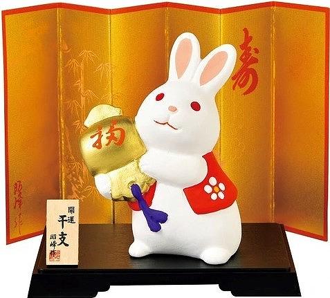 開運小槌持ち卯 140 2023年 令和5年 兎 卯 うさぎ年人形 置物 縁起物 正月飾り 迎春飾り 干支飾り ギフト 贈リ物 祝 お祝い 記念品