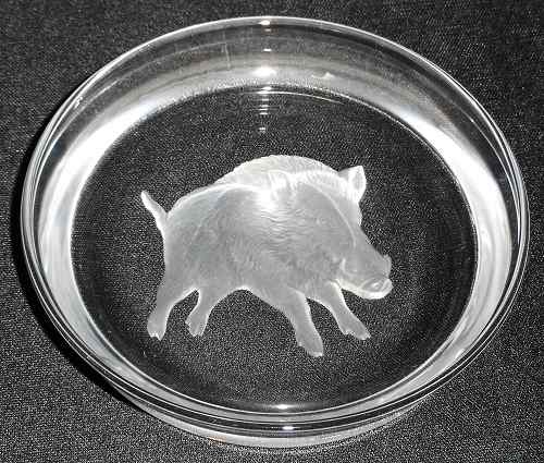 HOYA クリスタル 干支飾り皿 レリーフ皿 (亥・猪・いのしし) 箱無し プレゼント ギフト 贈リ物 祝 お祝い 記念品