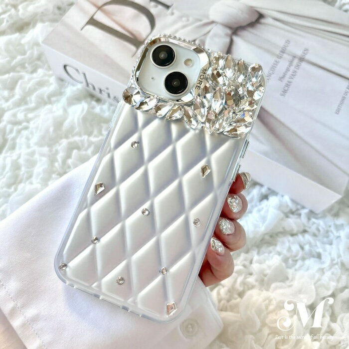 Matey ストーンビジューシルバーグレイキルティングiPhoneケース｜ iPhone16 iPhone15 iPhone14 iPhone13 iPhone12 キルティング ダイヤカット マトラッセ グレー 高級感 ビジュー ストーン スマホケース 韓国風 オトナ かわいい