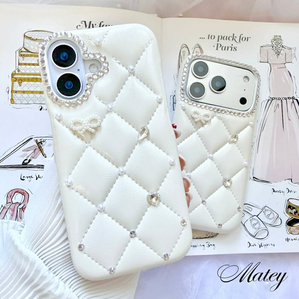 iPhone17対応Matey キルティングビジューホワイトiPhoneケース｜キルティング iPhone16 iPhone15 iPhone14 iPhone13 スマホケース 黒 キラキラ ガーリー フレンチガーリー キラキラ 高級 レザー 携帯カバー アイフォンケース 大人可愛い 耐衝撃 韓国 パール