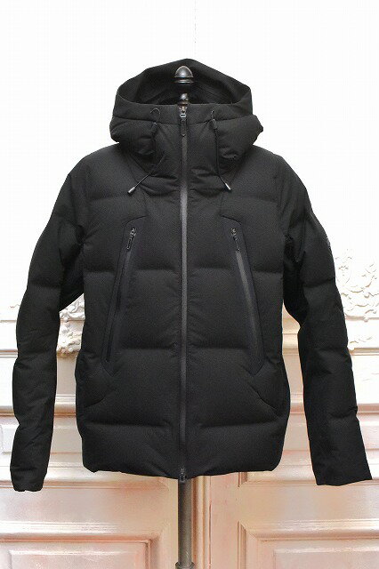 DESCENTE ALLTERRAIN　デサント オルテライン　" MOUNTAINEER - MIZUSAWA DOWN OVERSIZED JACKET "　水沢ダウンジャケット マウンテニア　オーバーサイズ　メンズ　col.BLACK